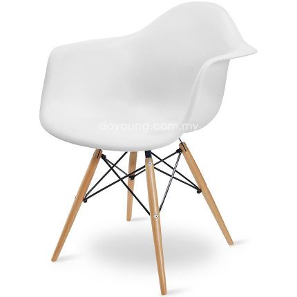 Eames DAW Armchair (White PP replica)