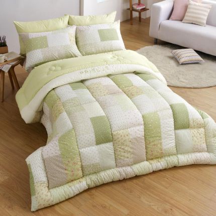 OMONI GREEN Made-In-Korea (Queen/King) Comforter Set